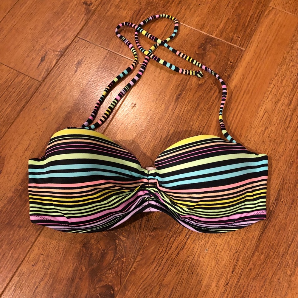 Victoria’s Secret bandeau swim top, size 34C.